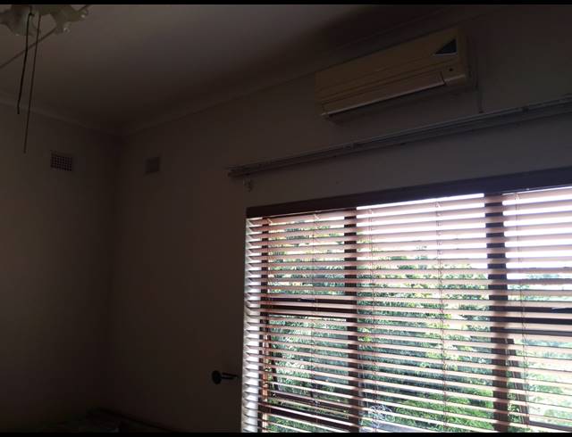 5 BEDROOM FREESTANDING FOR SALE IN HIGH RIDGE